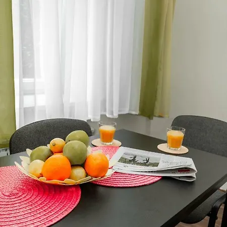 Hugona Apartment *