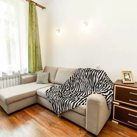 Apartment Hugona *